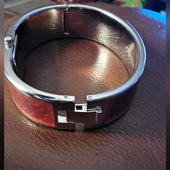 Coach Women's Scout Iconic Mini Bangle in Burgundy w/silver. - Picture 5 of 10